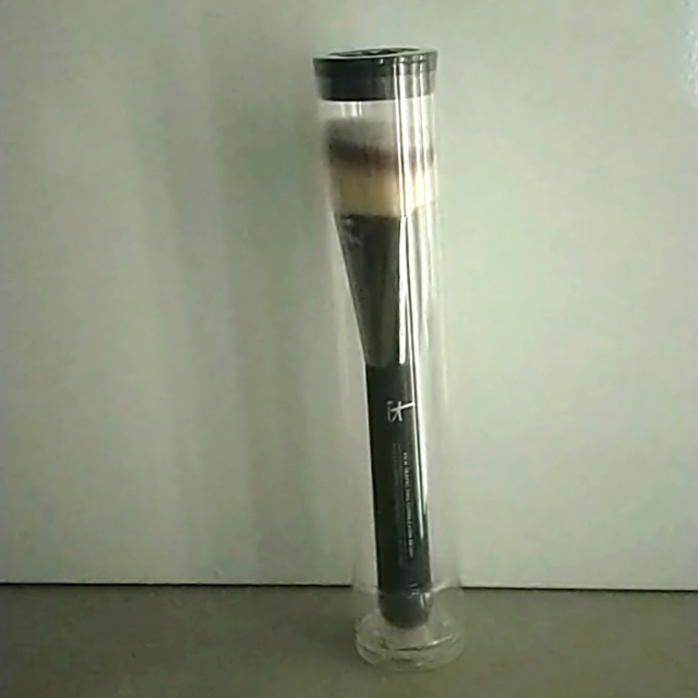 3 Brush Bundle and a sharpener for thick pencils.